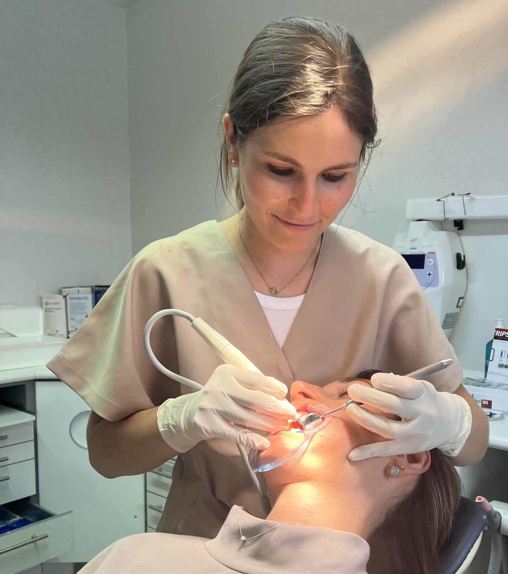 Dr. Hitschmann en soin